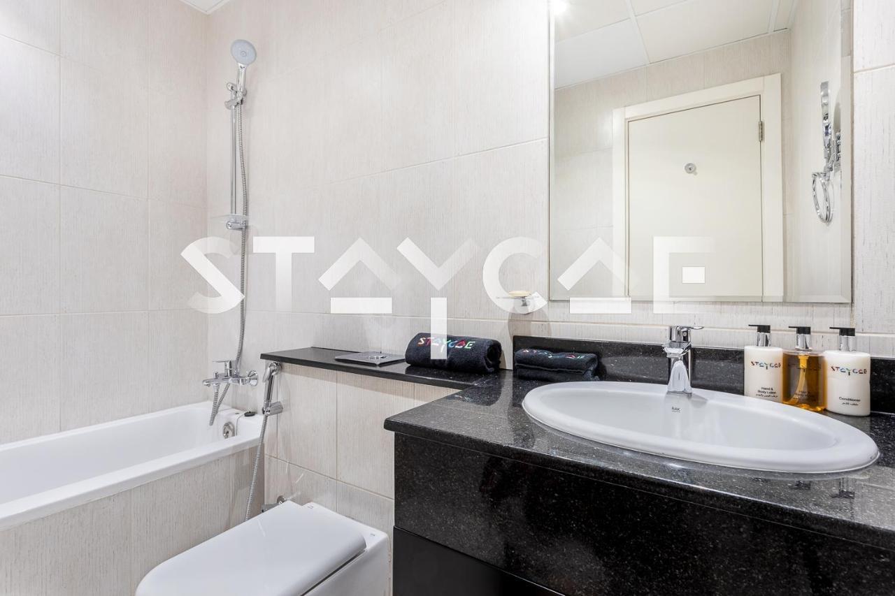 Staycae Holiday Homes - Tower 108 Dubaj Zewnętrze zdjęcie